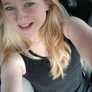 Meet your Posher, Carley